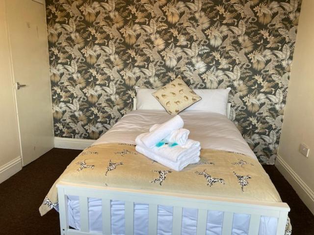 Berks Luxury Serviced Apartments,5 Bedrooms, 5 Double Beds, 2 Bathrooms, Free Super Fast Wifi & Parking Earley Exteriér fotografie